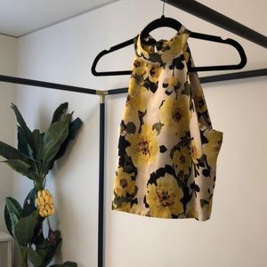 JOA Crop Floral Blouse